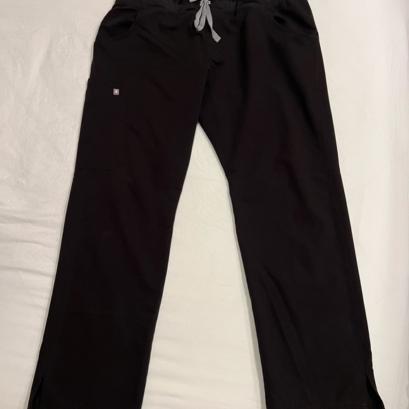Figs Scrub Pants• Black - Picture 1 of 3